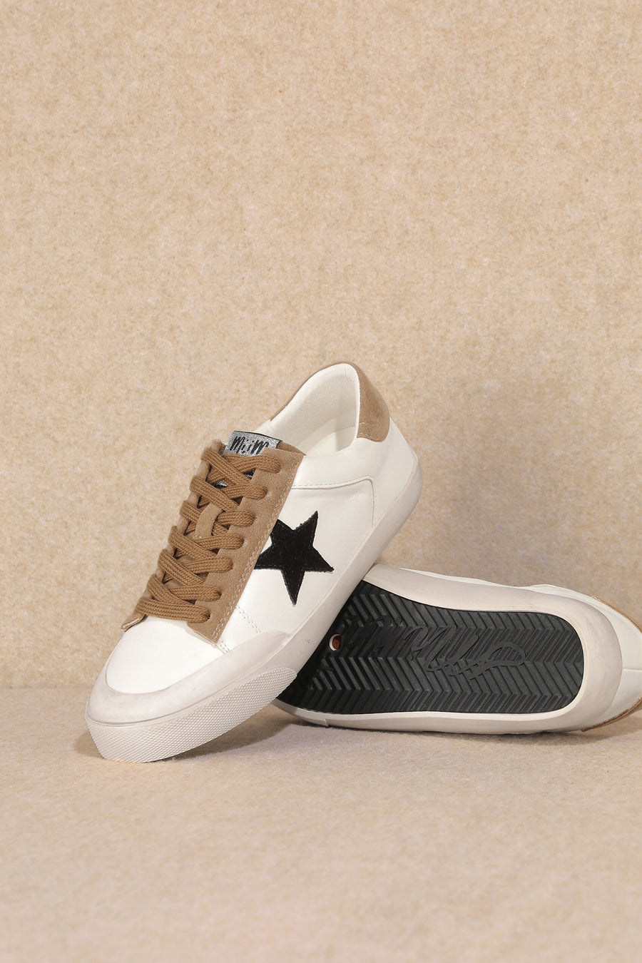 Mi.iM Harbor Rubber Sole Lace-up Glitter Leather Star Sneakers